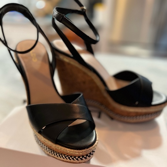 Aldo wedge sandals size 8 - Picture 2 of 8